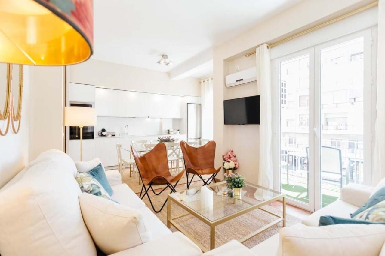 Stylish And Wide- 3Bdr 3Bth- Los Remedios Seville Ngoại thất bức ảnh