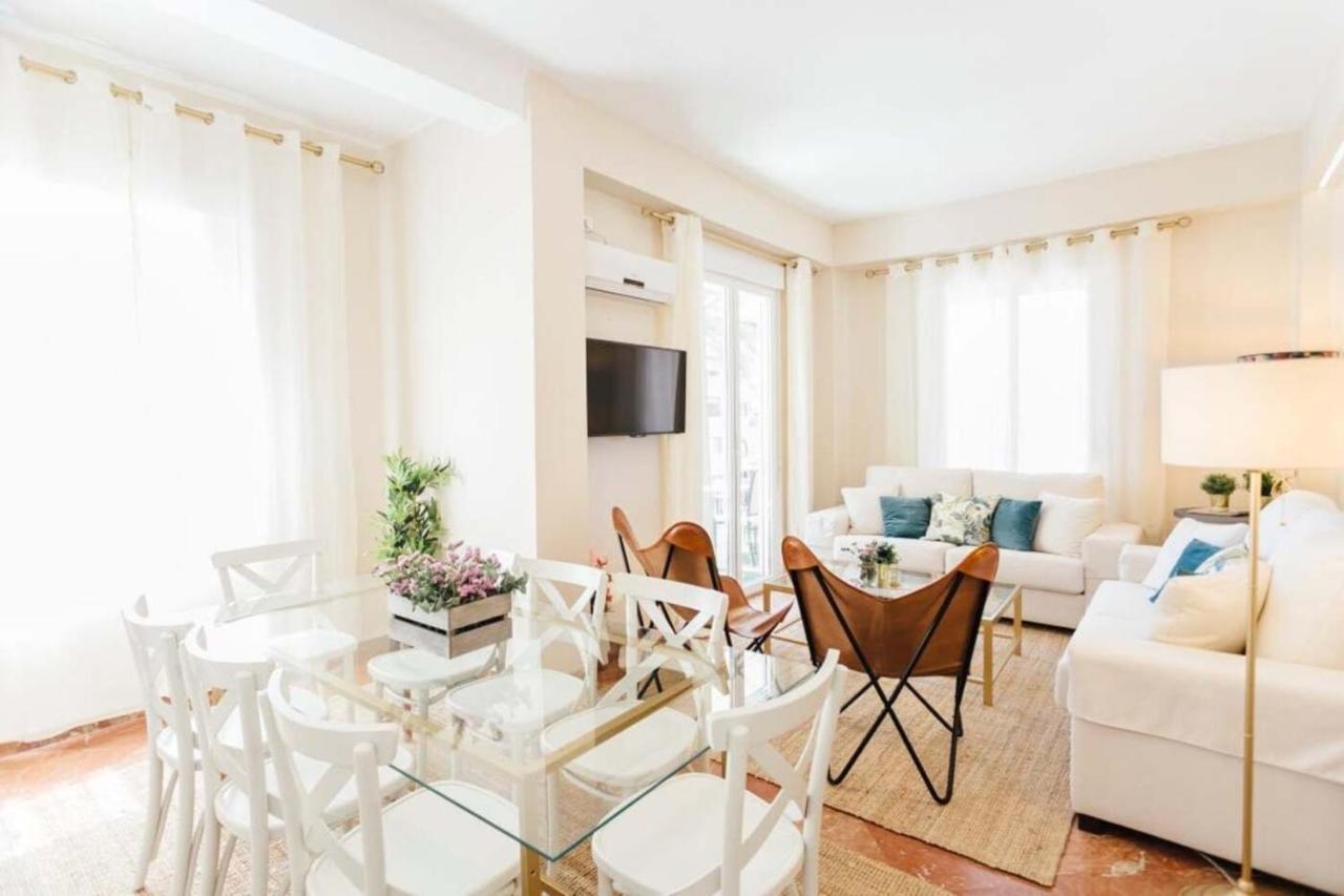 Stylish And Wide- 3Bdr 3Bth- Los Remedios Seville Ngoại thất bức ảnh