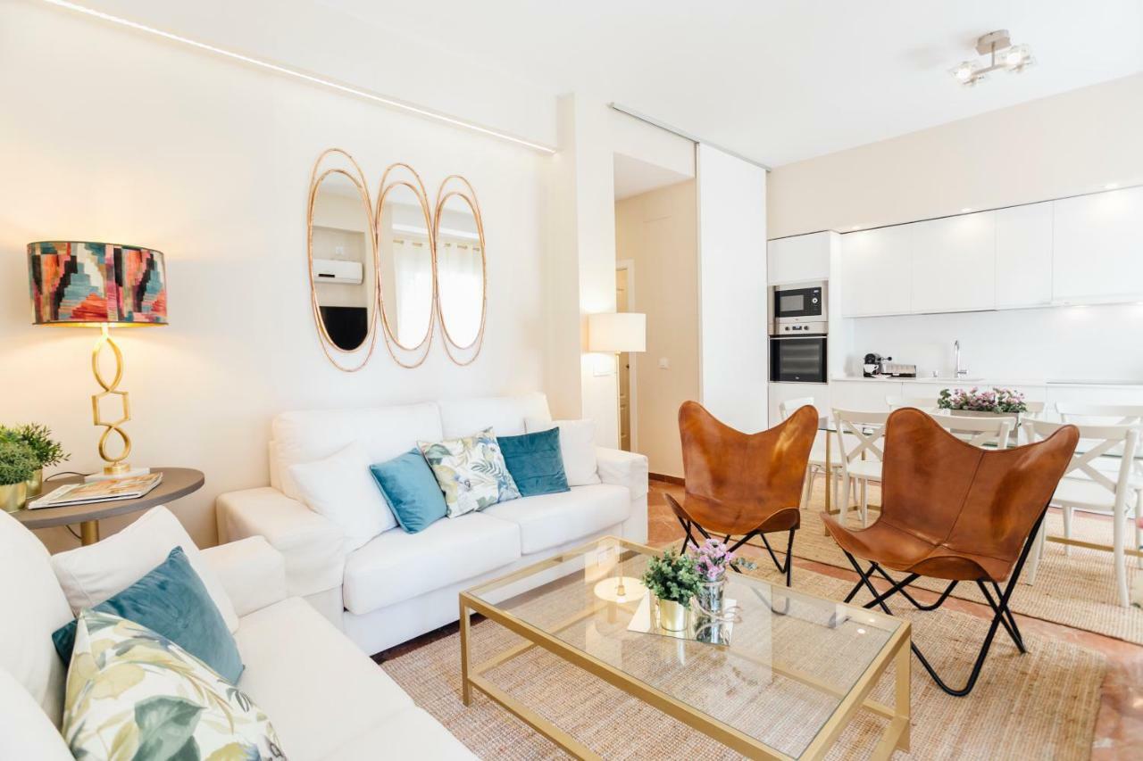 Stylish And Wide- 3Bdr 3Bth- Los Remedios Seville Ngoại thất bức ảnh