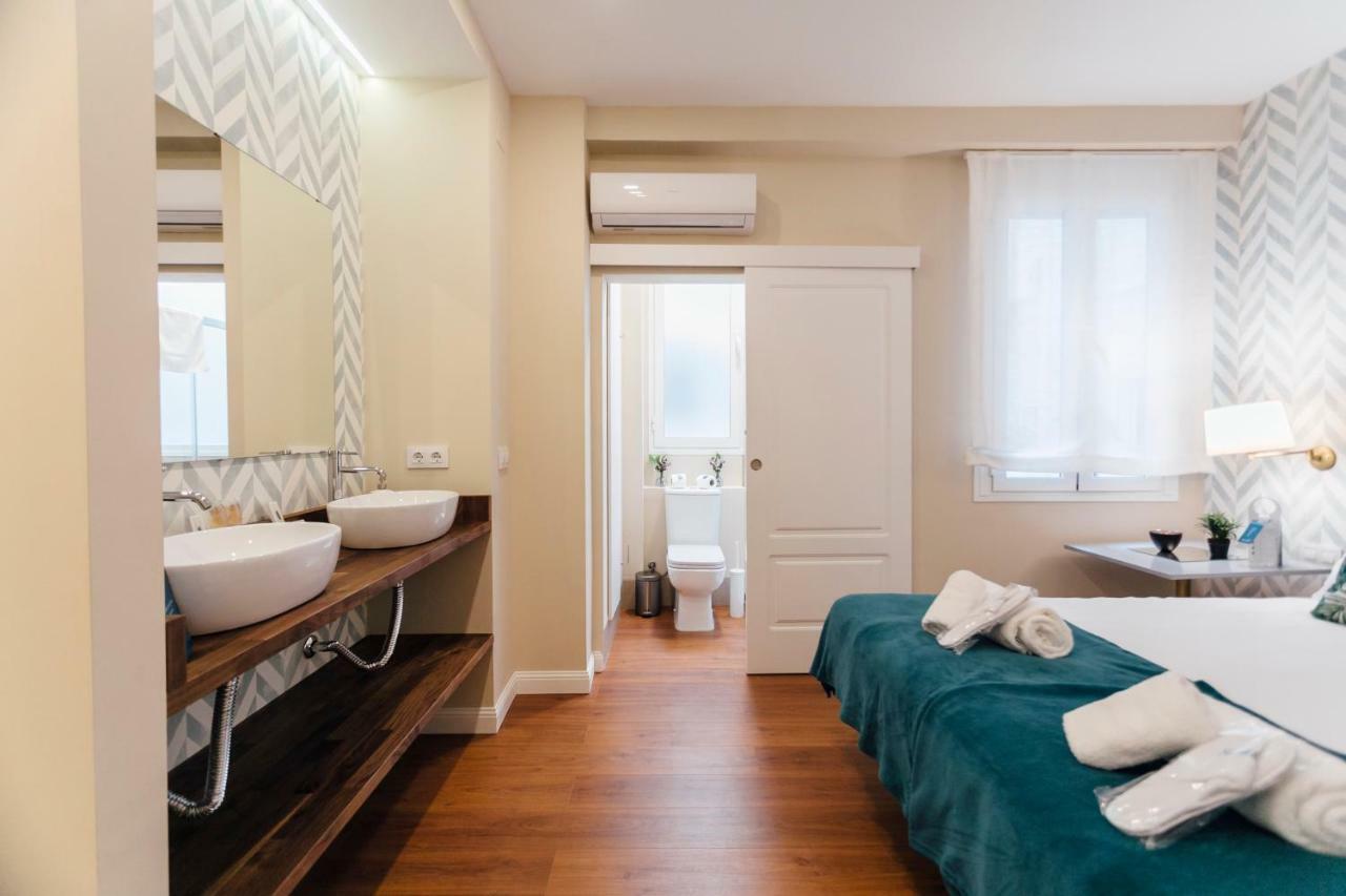 Stylish And Wide- 3Bdr 3Bth- Los Remedios Seville Ngoại thất bức ảnh