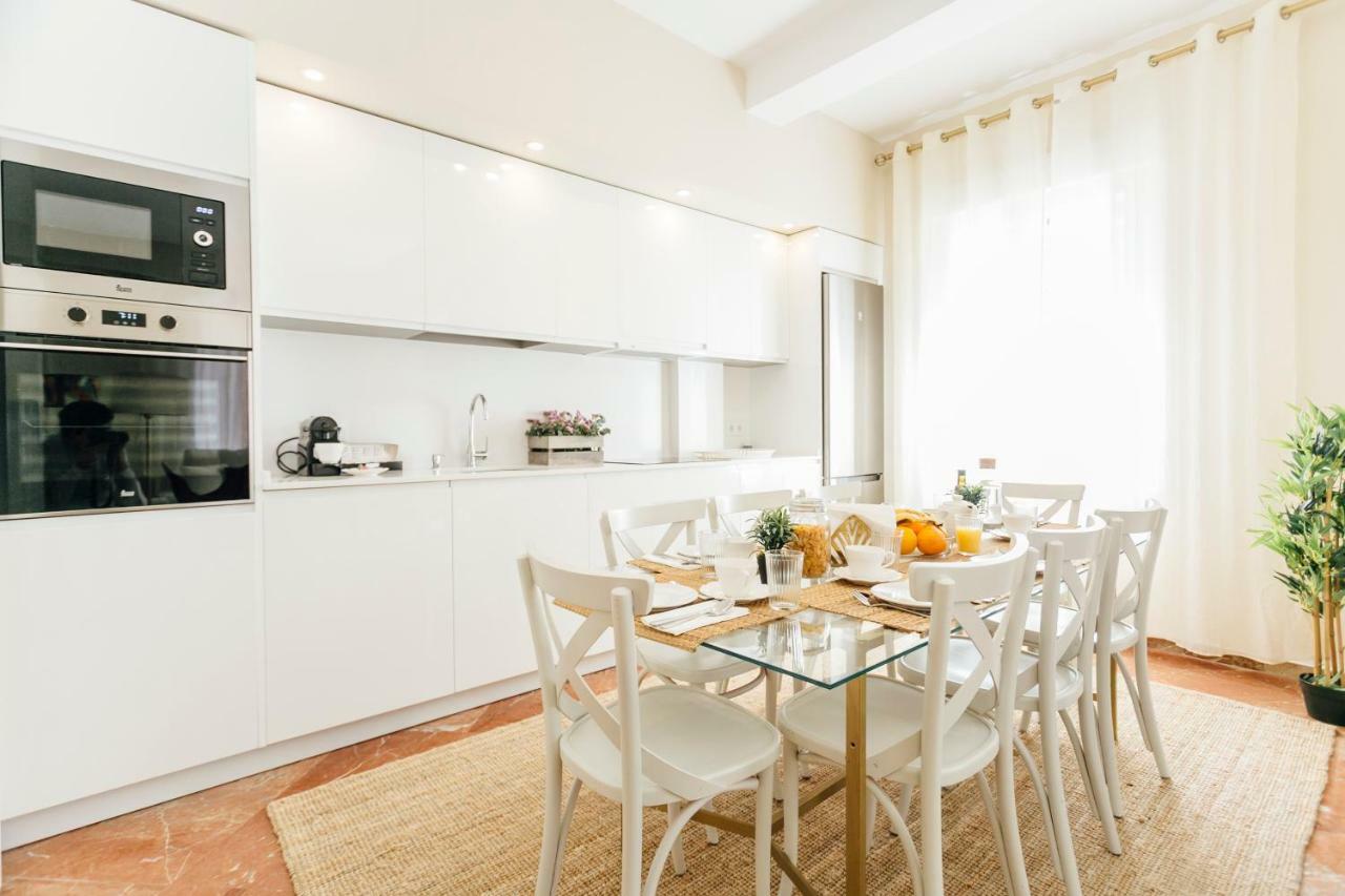 Stylish And Wide- 3Bdr 3Bth- Los Remedios Seville Ngoại thất bức ảnh